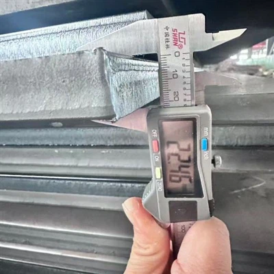 ¿Cuáles son los coeficientes de expansión de las placas de acero para recipie...